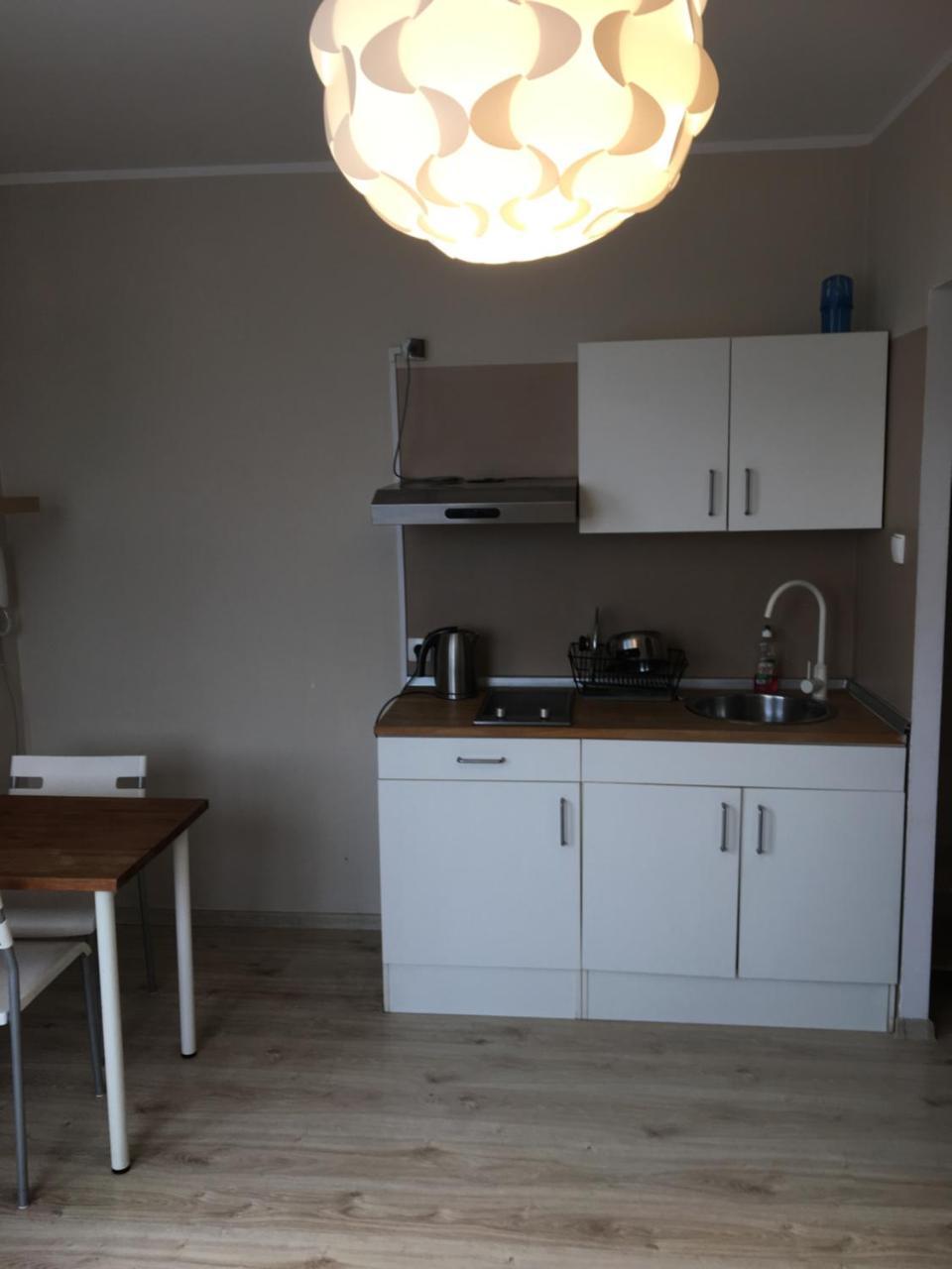 Hostel Przed Switem Gorzow Wielkopolski Bagian luar foto