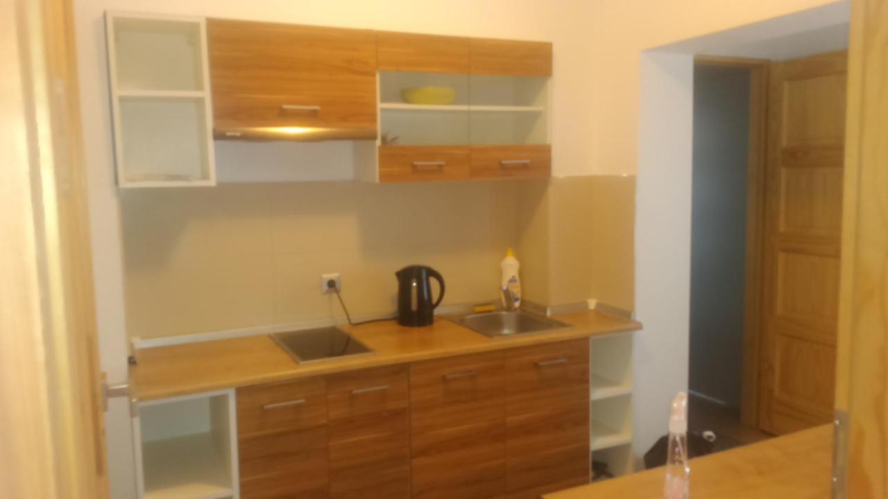 Hostel Przed Switem Gorzow Wielkopolski Bagian luar foto