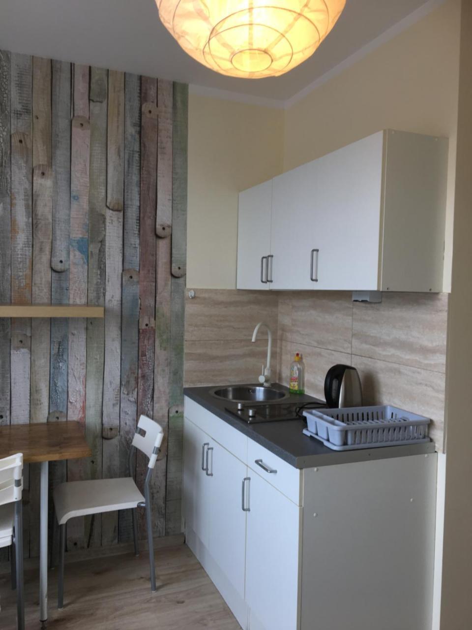 Hostel Przed Switem Gorzow Wielkopolski Bagian luar foto